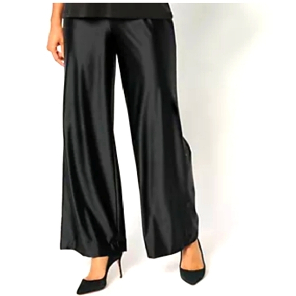 EMPORIO ARMANI Elegant Black Satin Wide-Leg Pants with Pockets - Picture 1 of 5